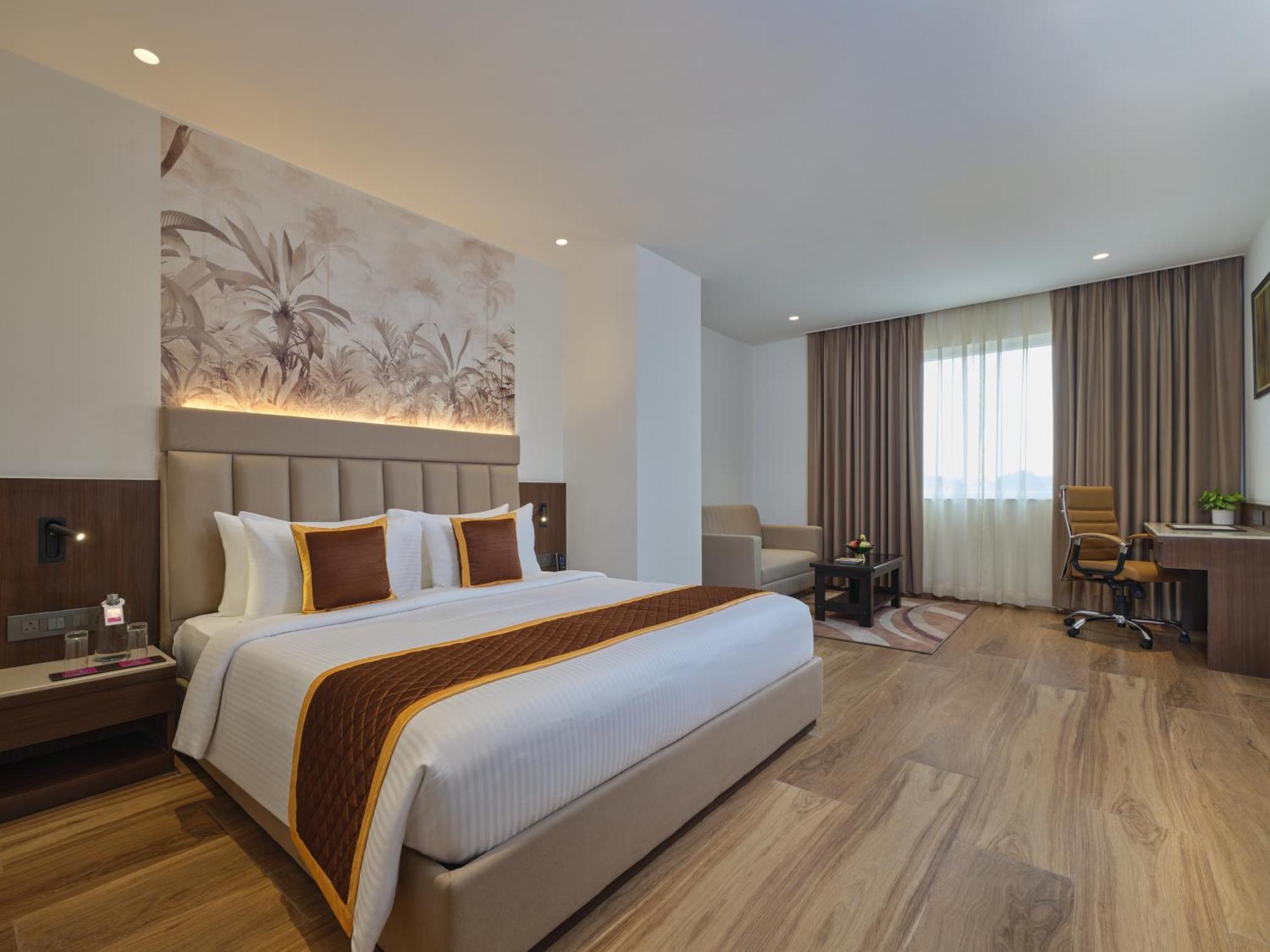 Regenta Place Gwalior Exterior photo